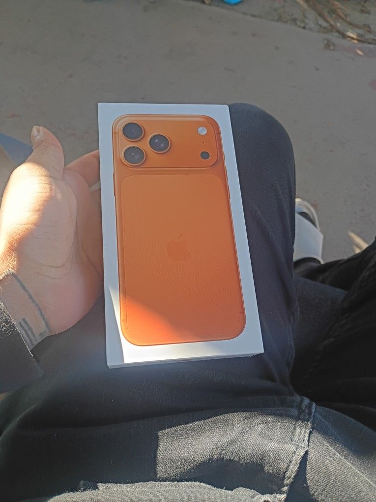 iPhone 17 Pro Max Unopened