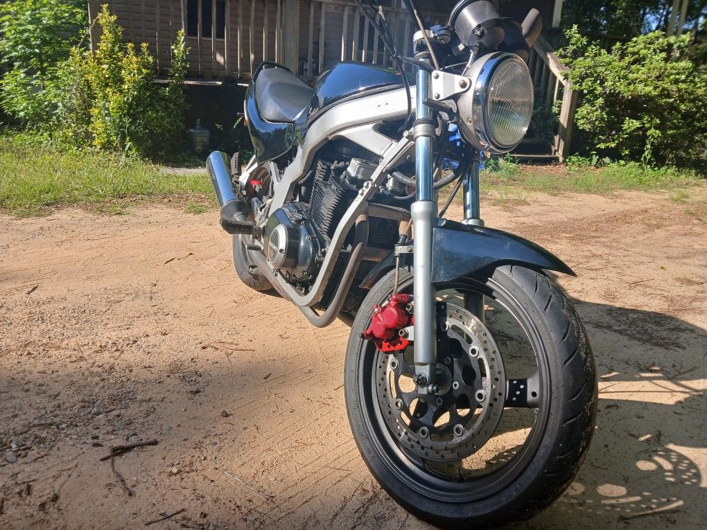 Suzuki GS500