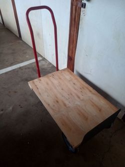 Hand truck convertible