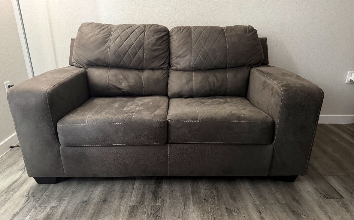 Couch. For sale. Moving. $85