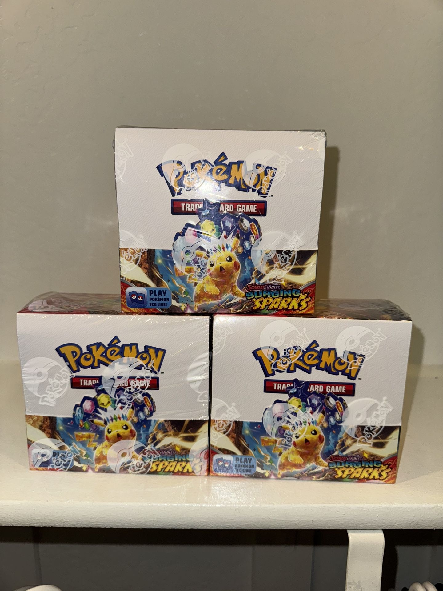 Pokemon Surging Sparks