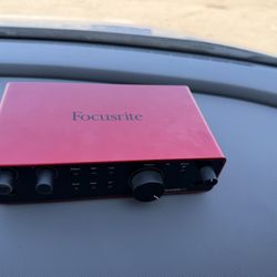 Focusrite Scarlett 2i2
