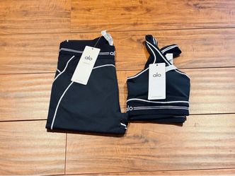 Alo Yoga Black Leggings and Sports Bra Set