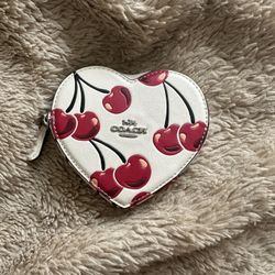 Coach Heart Shaped Cherry Coín Purse 