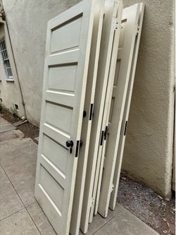 House and room wood doors LOT OF 7! Great deal! $400 for ALL DOORS perfect for home