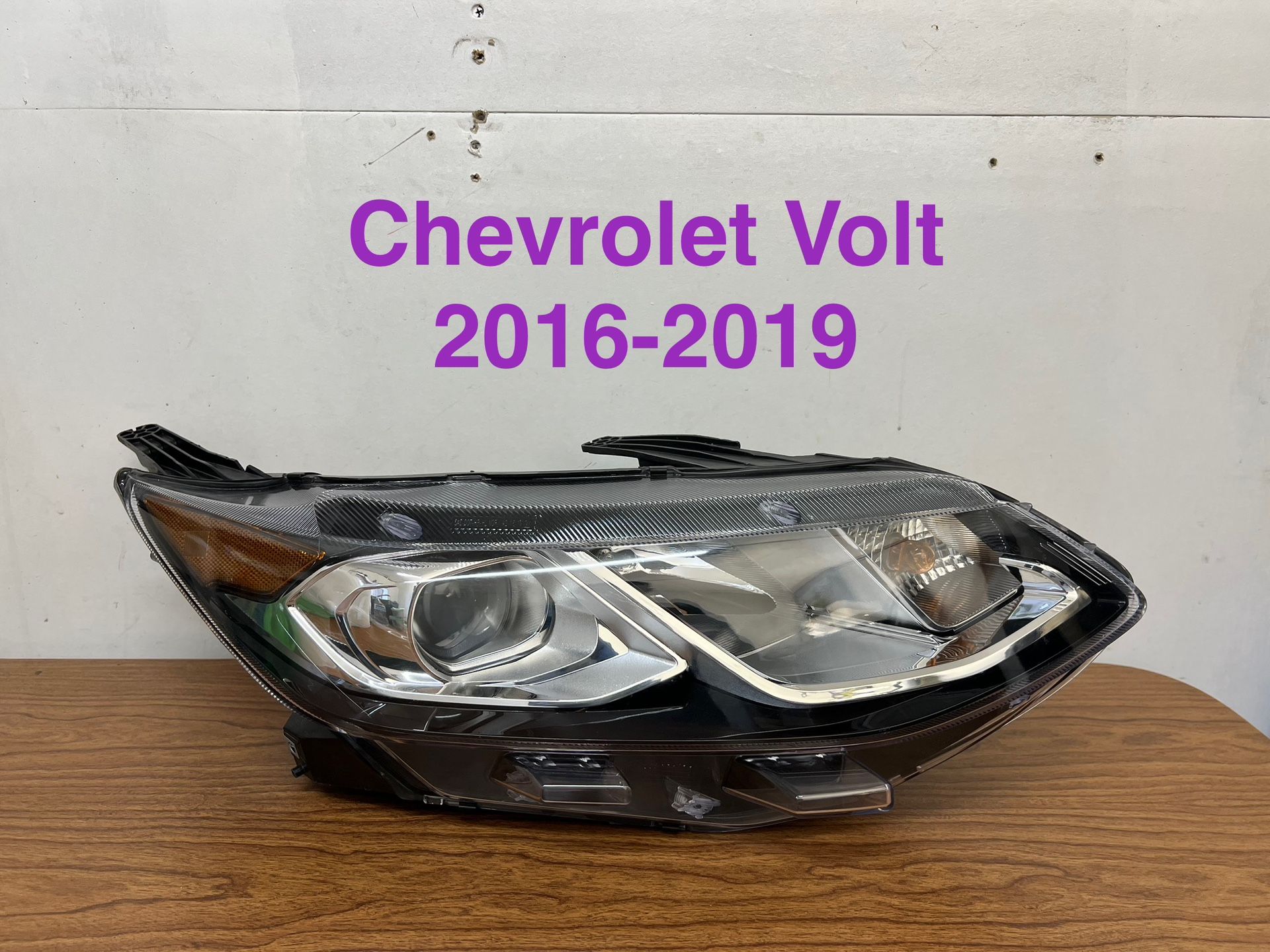 2016-2019 Chevrolet Volt Headlight OEM 