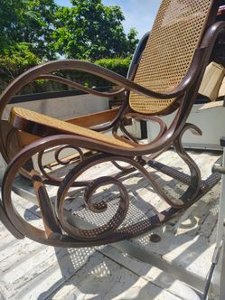 Vintage rocking chair
