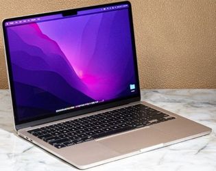 MacBook Air 13.6" (M2) 💻 Ultra Thin, Super Fast!