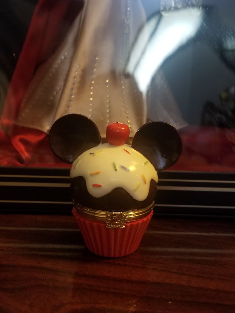Disney LENOX Mickey Mouse Cupcake Sprinkles Trinket Treasure Box