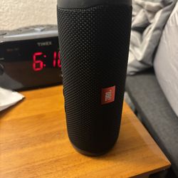 JBL Flip 5 
