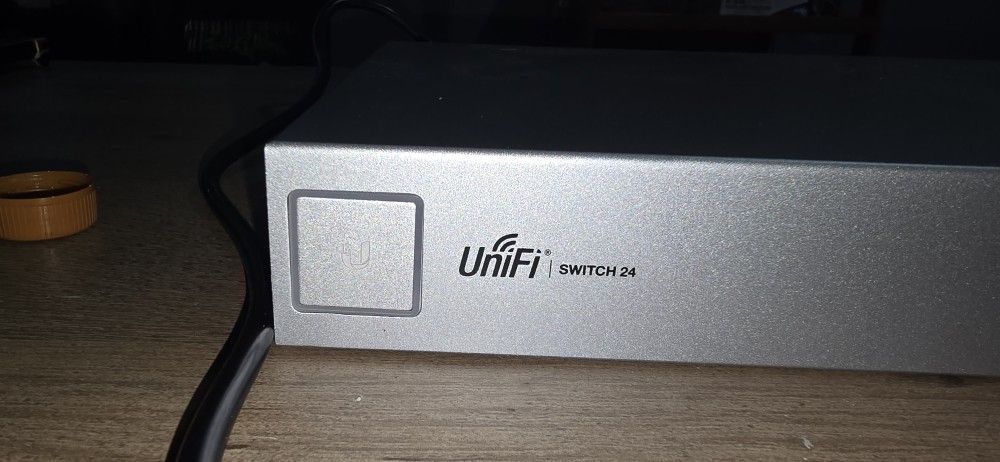 UniFi Switch 24