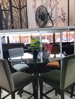 Table + chairs