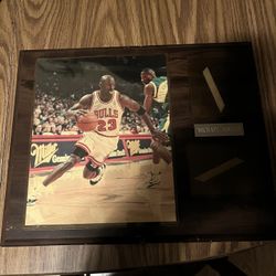 Michael Jordan Picture On Wooden Plaque Holds 2 Cards