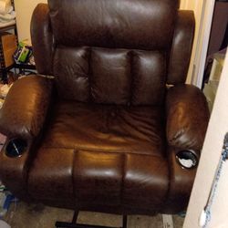 400 OBO Lift recliner brand new used once
