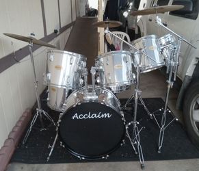 Bateria Drums 7pc ACCLAIM Drum Set complete w Bass Pedal,Cymbals&Hi-Hats, HardwareorStands, SeatorThrone, 2 profStx, DrumTuningKey, Mute Pads, & a Cy