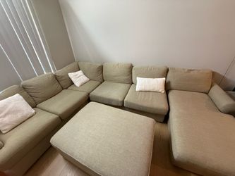 Bassett carolina 5 pcs couch plus ottoman