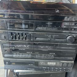 CASIO IR AM FM STEREO CASSETTE RECORD PLAYER VINTAGE 