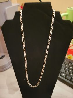 SILVER NECKLACE & 22-24 INCHES LONG......😁😊😍
