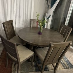 Kitchen Table With Extended Leaf