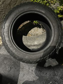 37 13.50 22 Tires