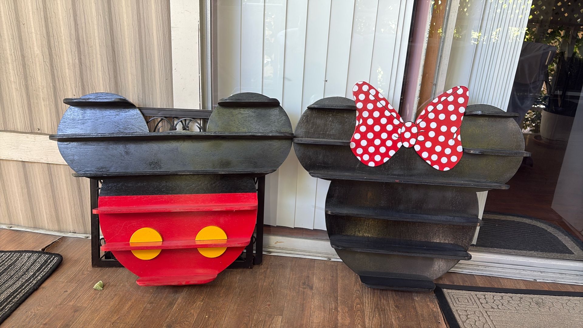 Minnie And Mickey Mouse Shelf