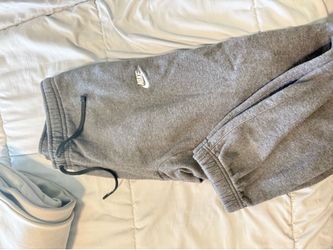 Men’s lrg Nike sweat pants