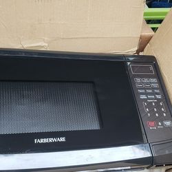 Small Counter Top Microwave