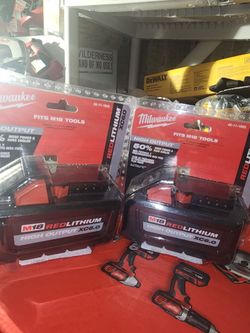 Firm Price 🛑 Milwaukee M18 6.0 batteries Price for 2. New Precio Firme🛑