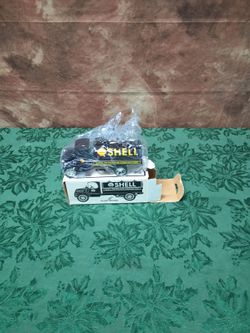 Vintage Shell Gasoline Advertising Diecast Bank Toy In The Original Box 