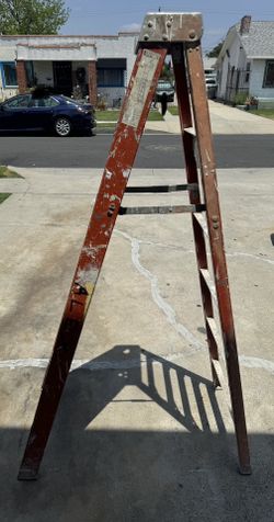 Louisville 6 Foot Ladder!