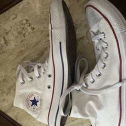 Converse Chuck Taylor All Stars - White Size 8 Men’s 10 Women’s 