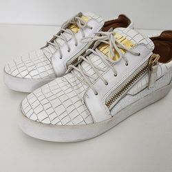 Giuseppe Zanotti Zip-Detailed Lace Up Sneakers 