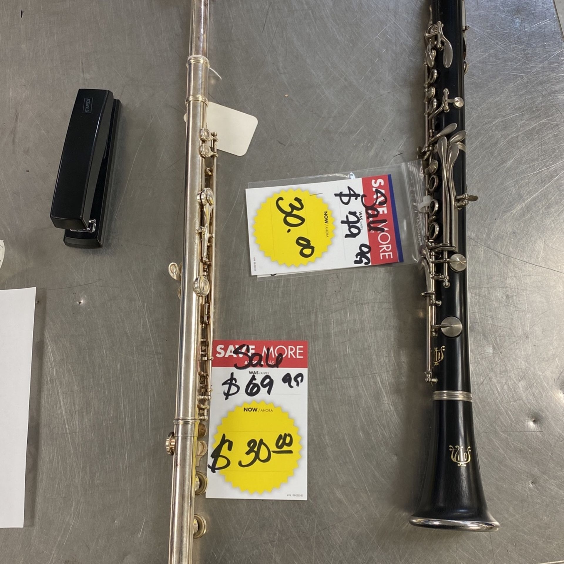 Flute & Clarinet $30 Each Layaway Available !!! 10$ Down