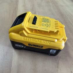 Brand New DeWalt DEWALT DCB206 20V MAX PREMIUM XR 6.0 AH LITHIUM ION BATTERY PACK
