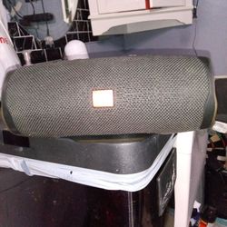 JBL Bluetooth Speaker (Charge 4)