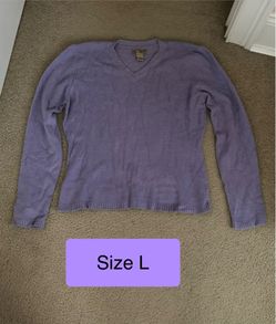 Lavender Sweater Size L $2