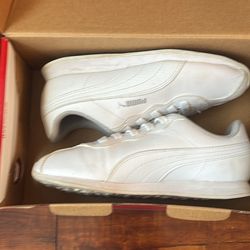 Kids Puma Turin II  Size 2