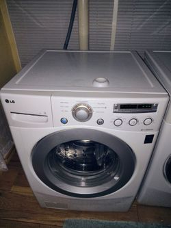 Accepting offers! LG Washer And Dryer White Works Excellently , best offer, extremely negotiable