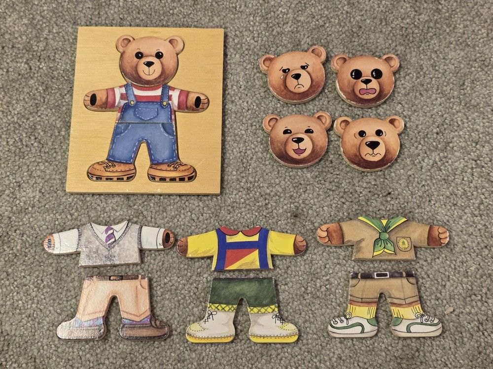 Wooden Bear Dress-Up Puzzle