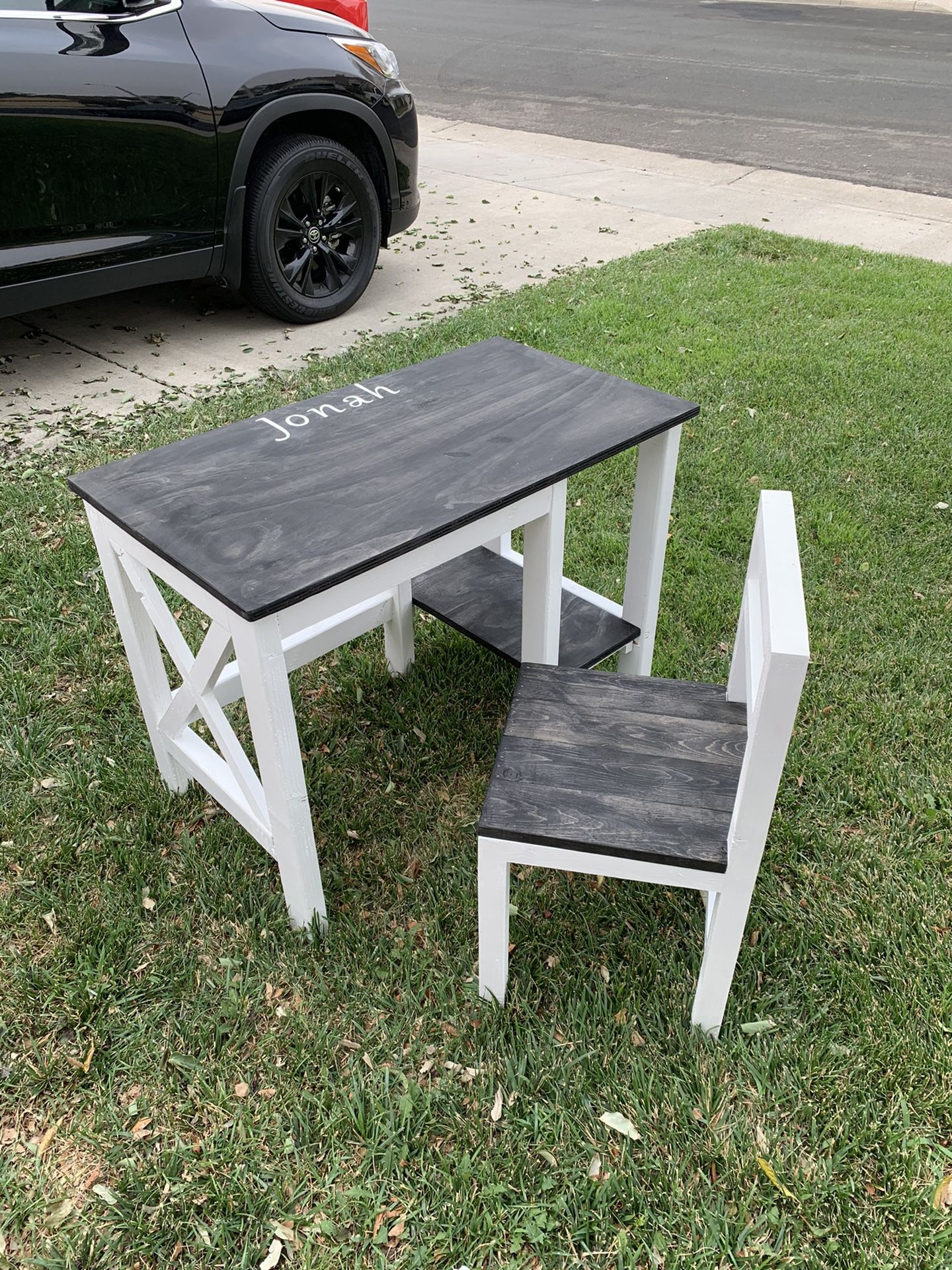 Custom desk