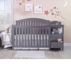 Convertible Crib With Changer 