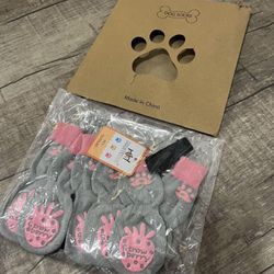 BEAUTYZOO Anti-Slip Dog Socks with Grips for Medium Dogs