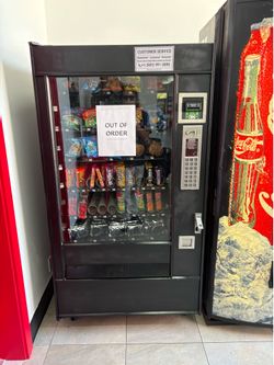 Snack vending machine for sale