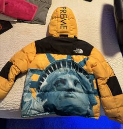 Supreme North face Coat 