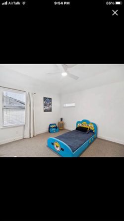 Minion kids bed