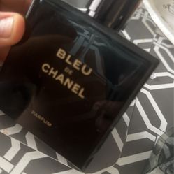 Bleu De Chanel Parfum (50%)YSL EDP (20%)