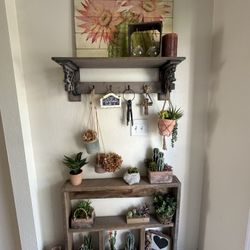 Entryway Decor $60