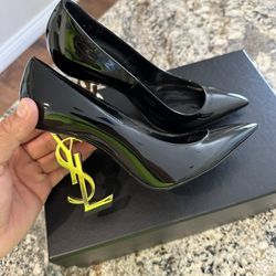 Saint Laurent Opyum Pumps In Patent Leather