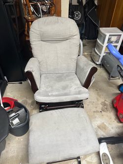 Glider Rocking Chair with Ottoman