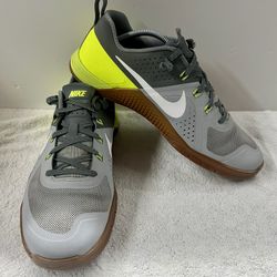 Nike Flywire Grey/neon Yellow Sneakers Size 11